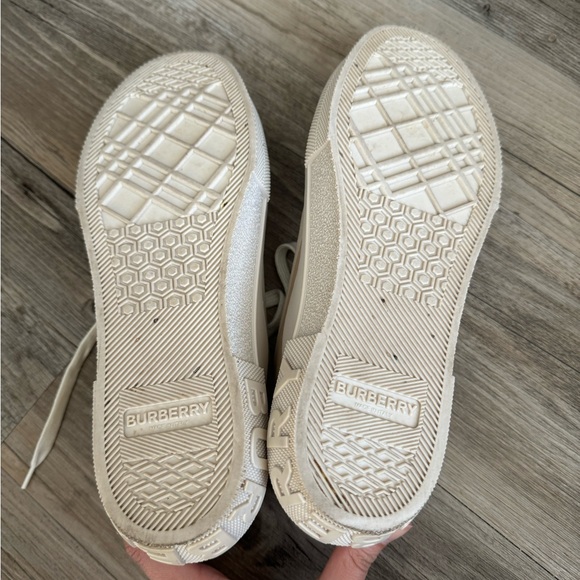 Burberry Jack Check Low Top Women’s Sneaker - Picture 6 of 6